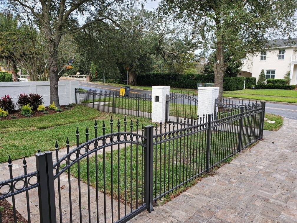 Aluminum Victorian-style Fence and Gate