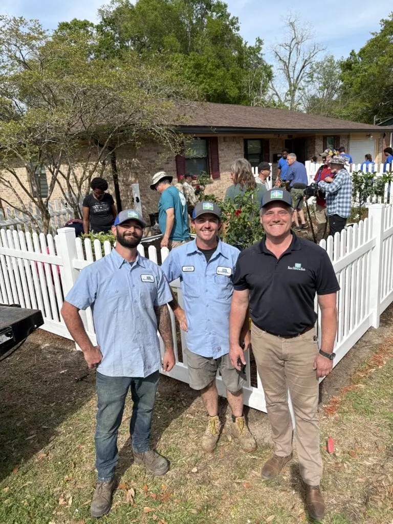 On set of Flip My Florida Yard