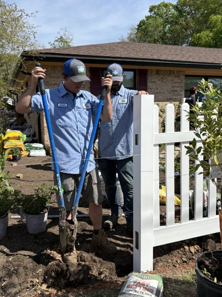 On set of Flip My Florida Yard