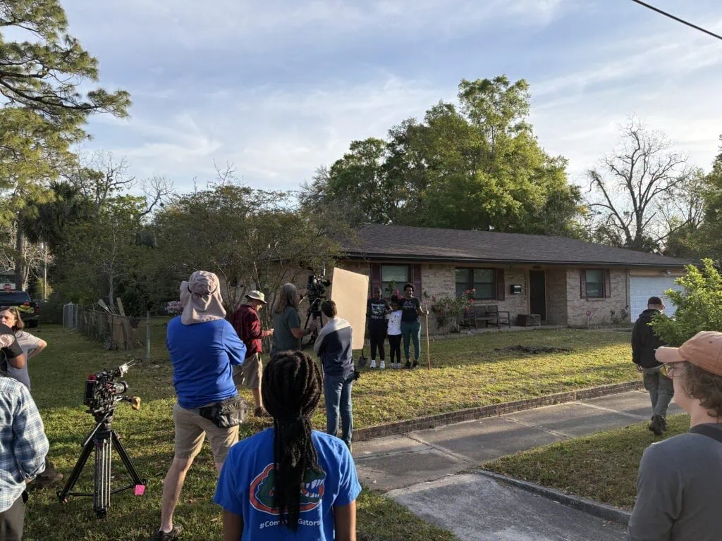 On set of Flip My Florida Yard